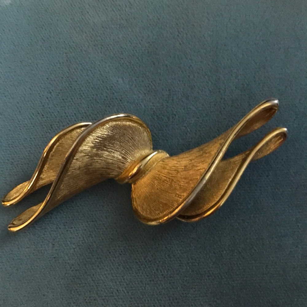 🌸NEW🌸 VTG Brooch